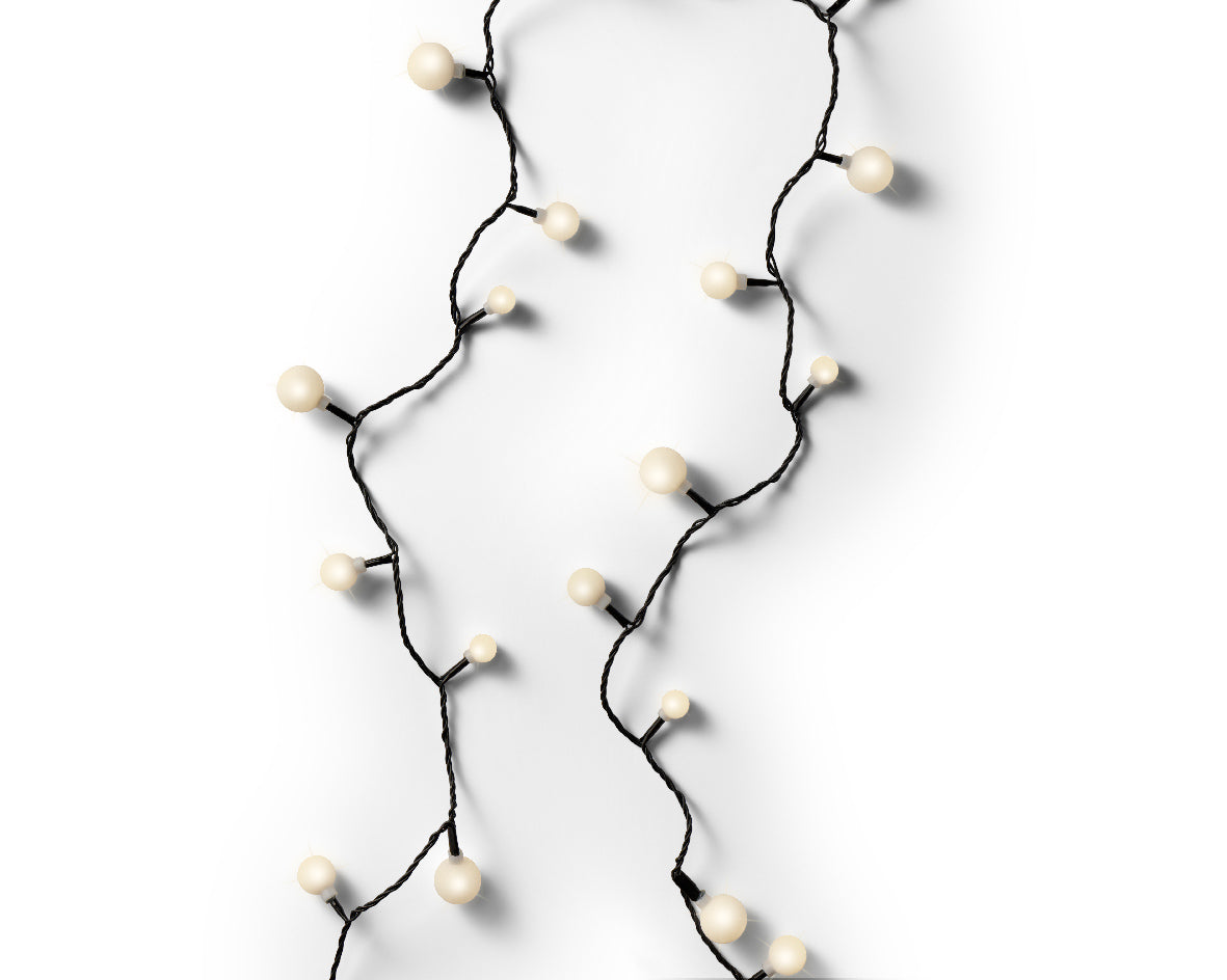 Lampki LED ''Wiśnie'' 240L – 18 m – Ciepły biały