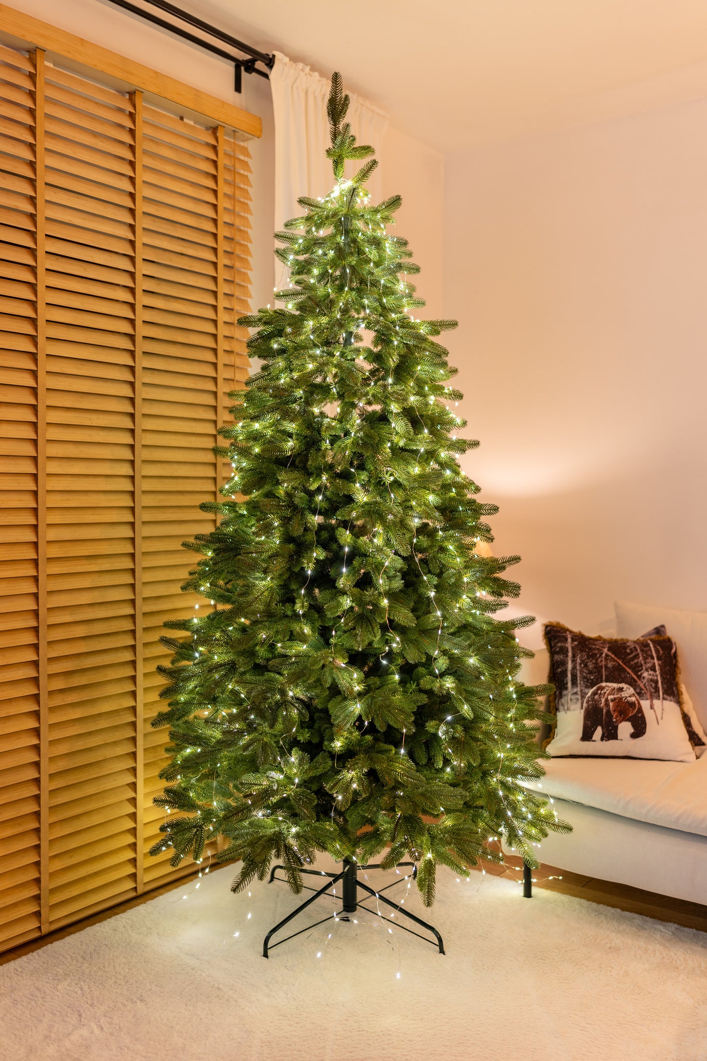 Ciepłe lampki choinkowe micro LED 2,4m FLASH na zielonym druciku