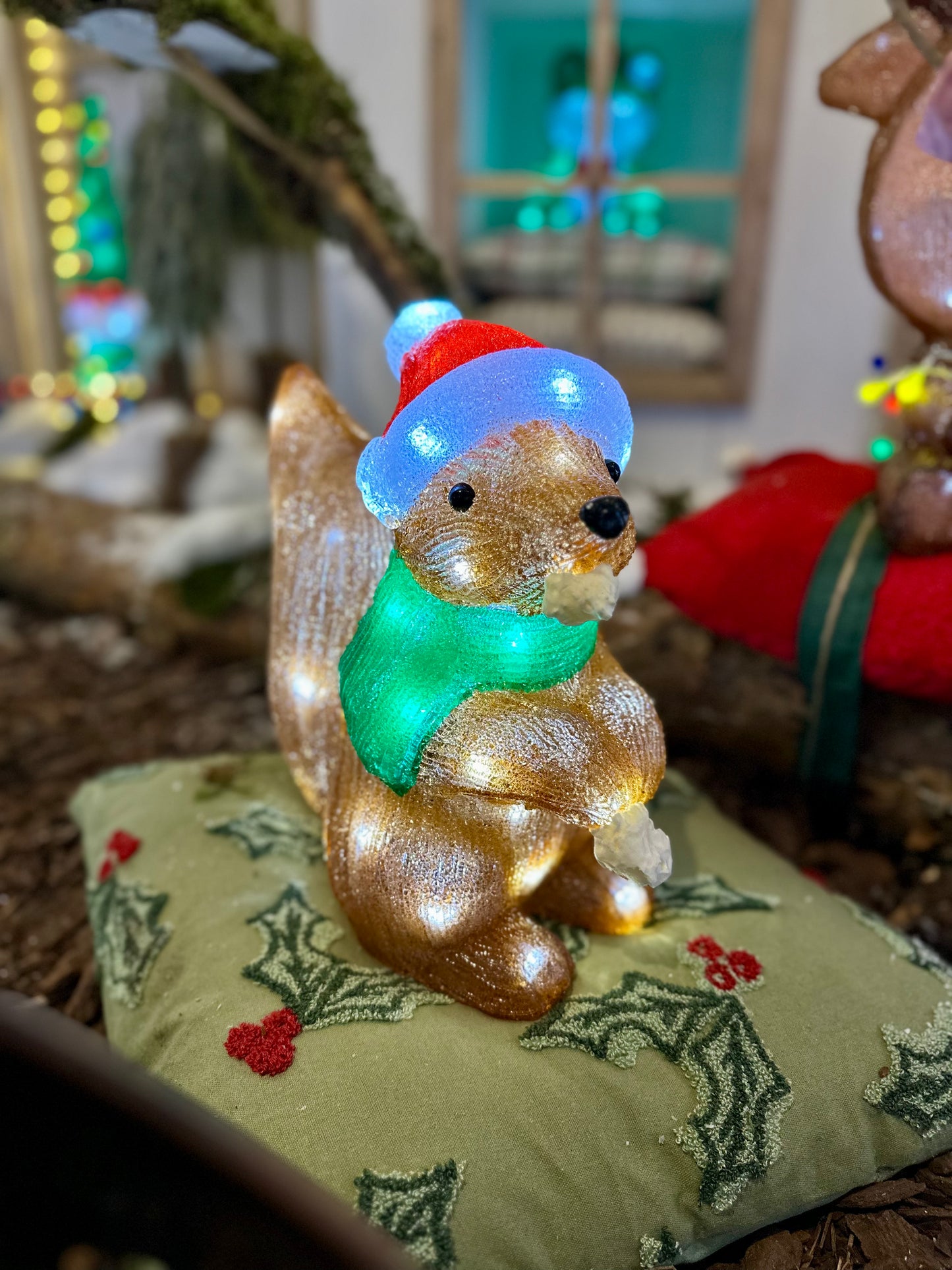 Figurka LED Wiewiórka – 30 cm