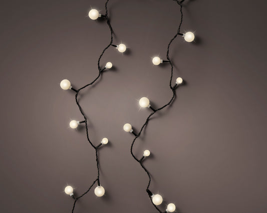 Lampki LED ''Wiśnie'' 240L – 18 m – Ciepły biały