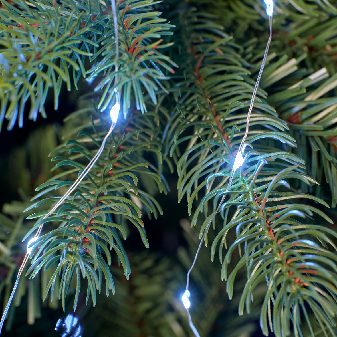 Zimne lampki choinkowe micro LED 1,8m FLASH na białym druciku