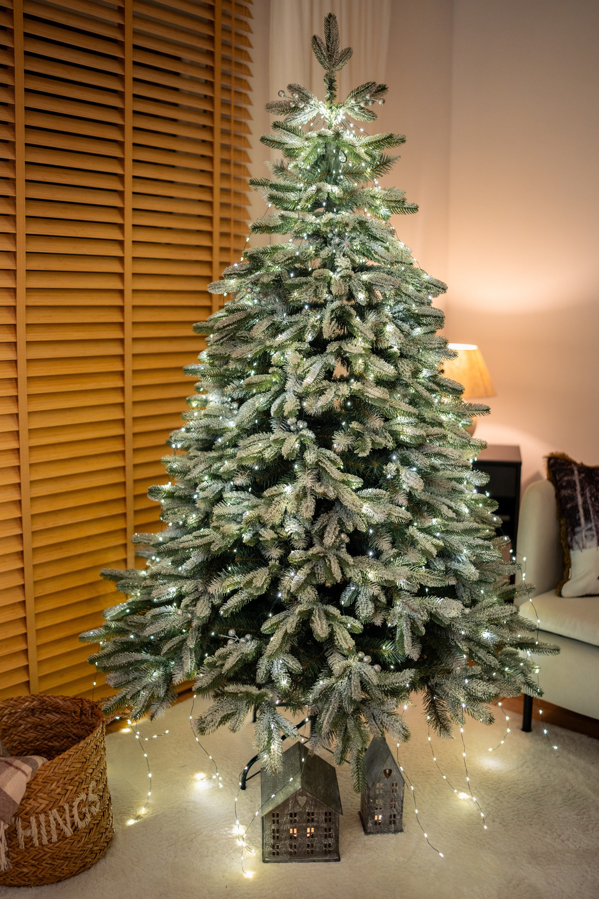 Choinka PE+PVC ośnieżona 180/220/250 cm