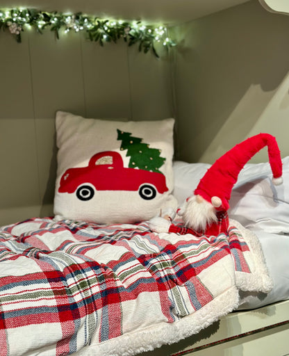 Poduszka bawełniana 45 × 45 cm – ręcznie zdobiona z motywem samochodu