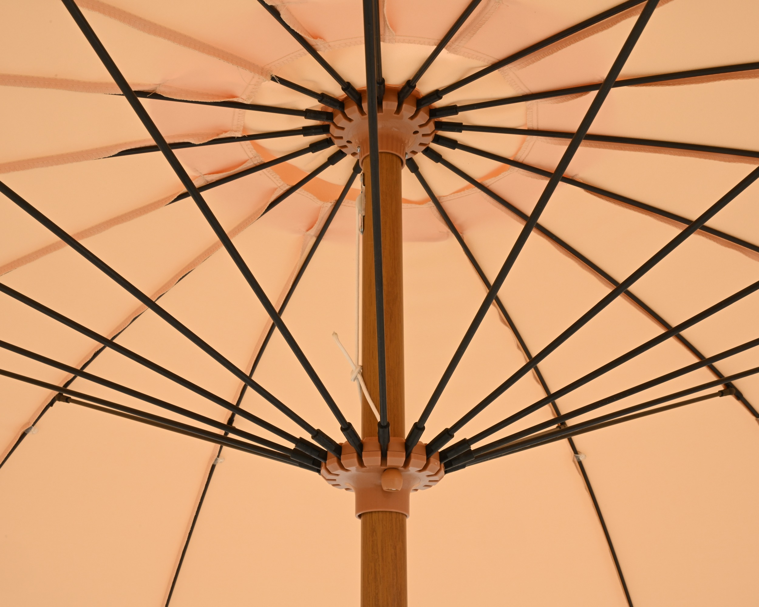 Parasol ogrodowy z frędzlami – brzoskwiniowy, Ø 250 cm