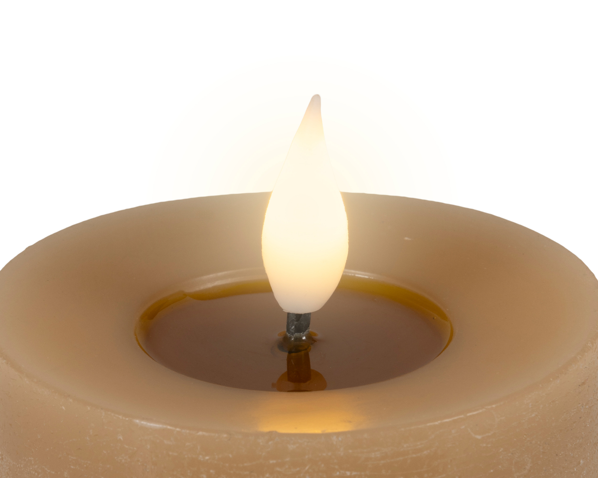 Świeca LED brązowa 13,5 cm – efekt płomienia