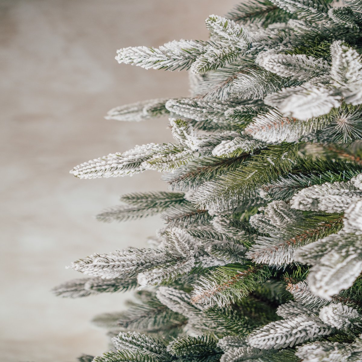 Choinka PE+PVC ośnieżona XXL 220cm